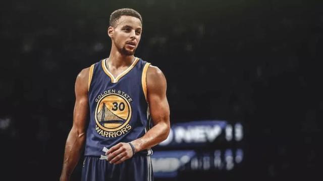 开云登录入口地址-库里有望在G1复出 勇士全员兴奋踏上季后赛征程